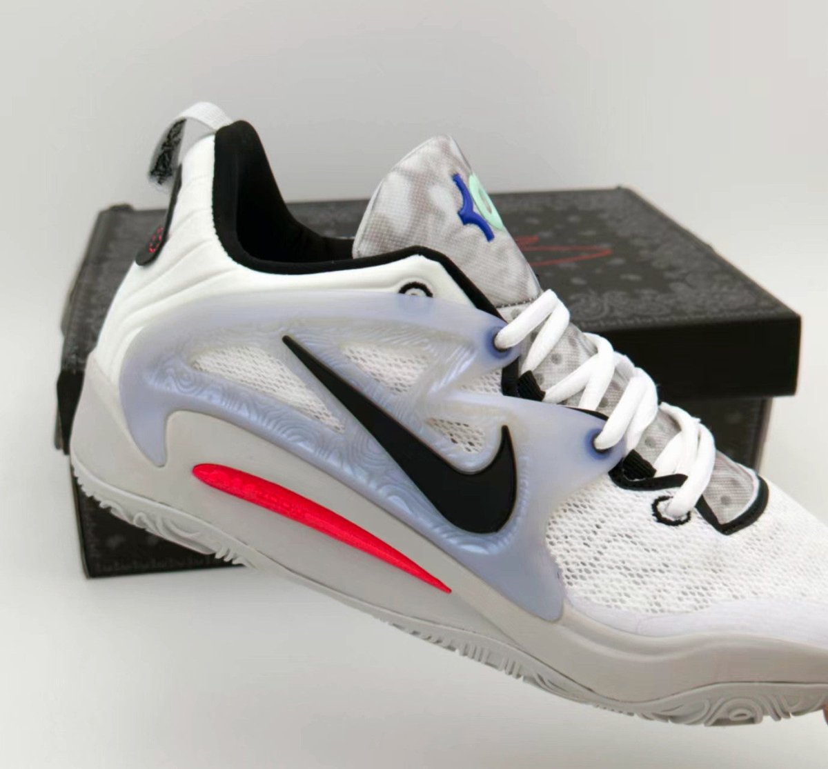 NIKE KD 15 x BROOKLYN NETS - Phantom Kicks