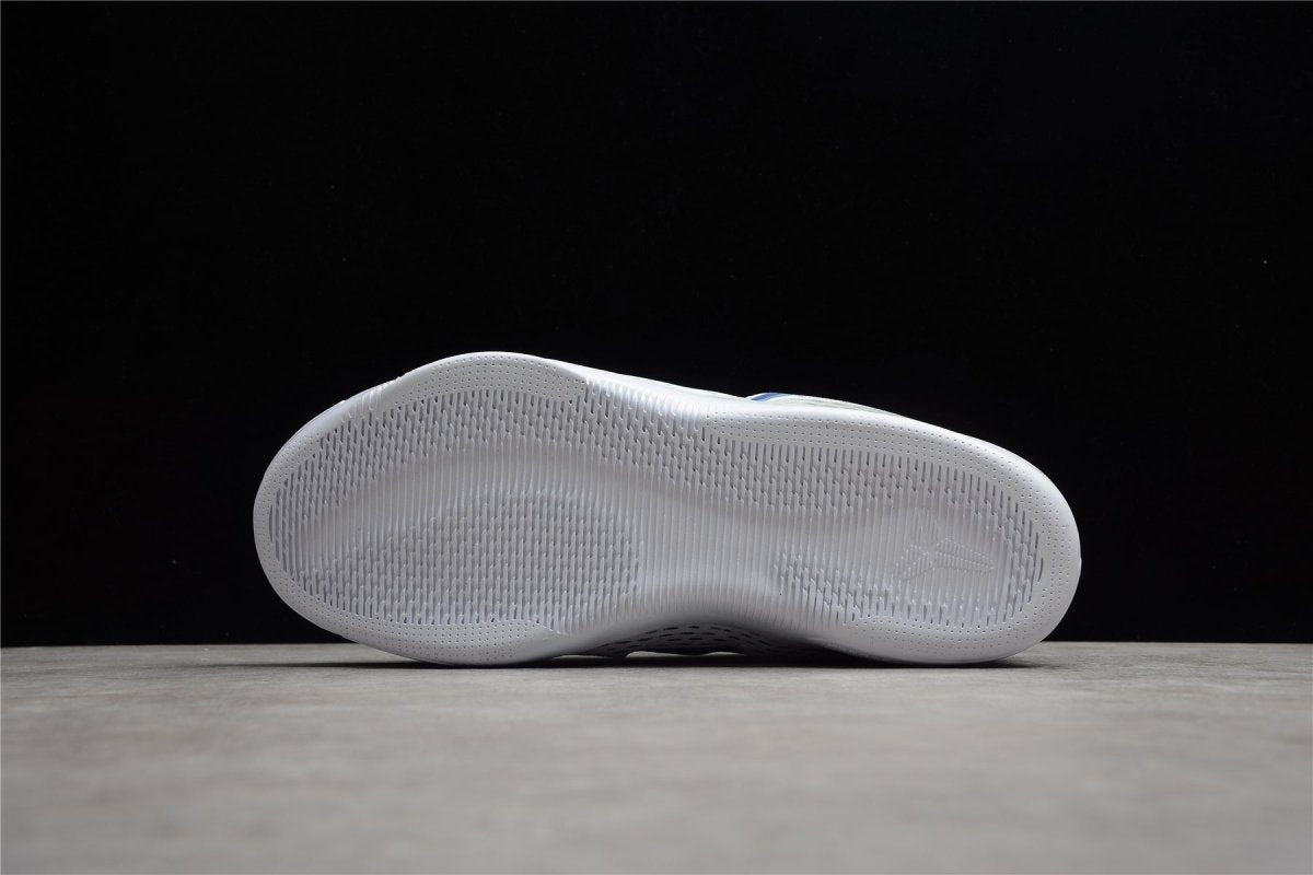NIKE KOBE 11 LOW x DRAFT DAY - Phantom Kicks