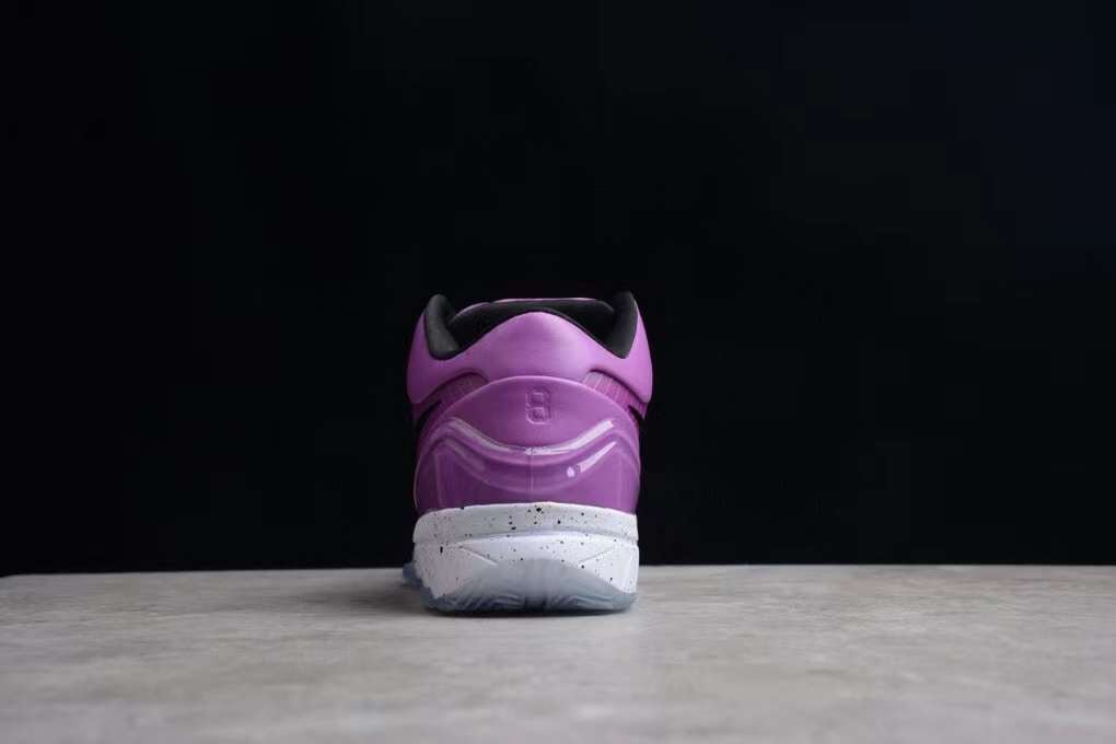 NIKE KOBE 4 PROTRO x DEVIN BOOKER PE - Phantom Kicks