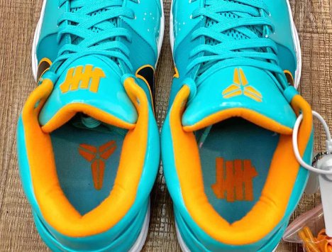 NIKE KOBE 4 x UNDEFEATED SAN ANTONIO SPURS - Phantom Kicks