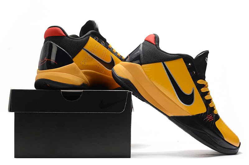 NIKE KOBE 5 PROTRO x BRUCE LEE - Phantom Kicks