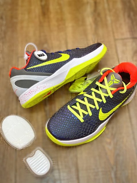 NIKE KOBE 6 x SUPREME CHAOS - Phantom Kicks