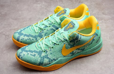 NIKE KOBE 8 x GREEN GLOW - Phantom Kicks