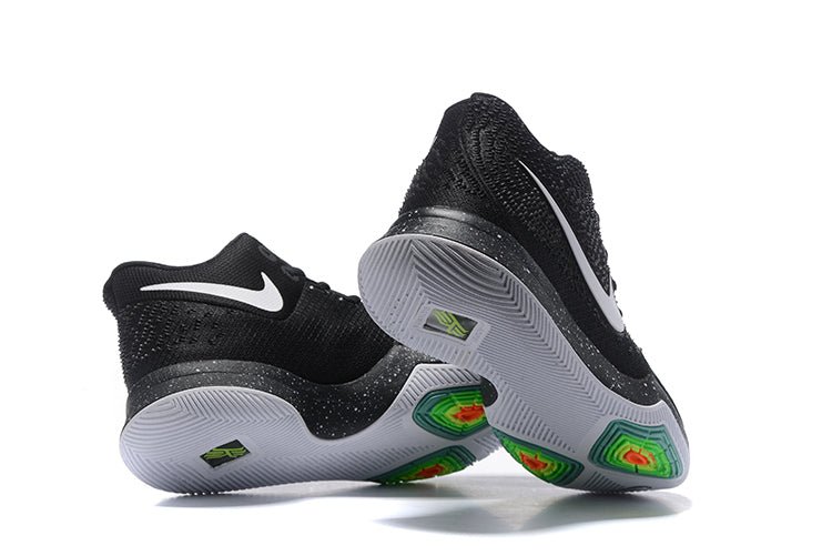 NIKE KYRIE 3 x BLACK ICE - Phantom Kicks