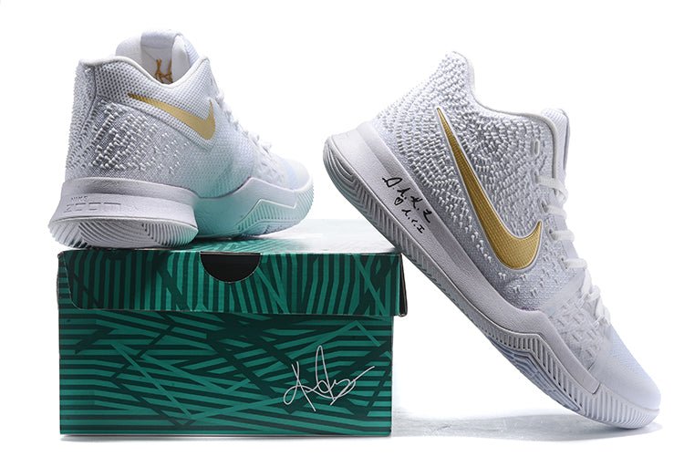 NIKE KYRIE 3 x FINALS GOLD - Phantom Kicks