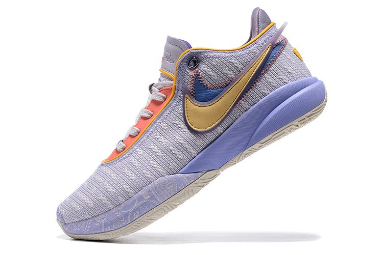NIKE LEBRON 20 x VIOLET FROST - Phantom Kicks