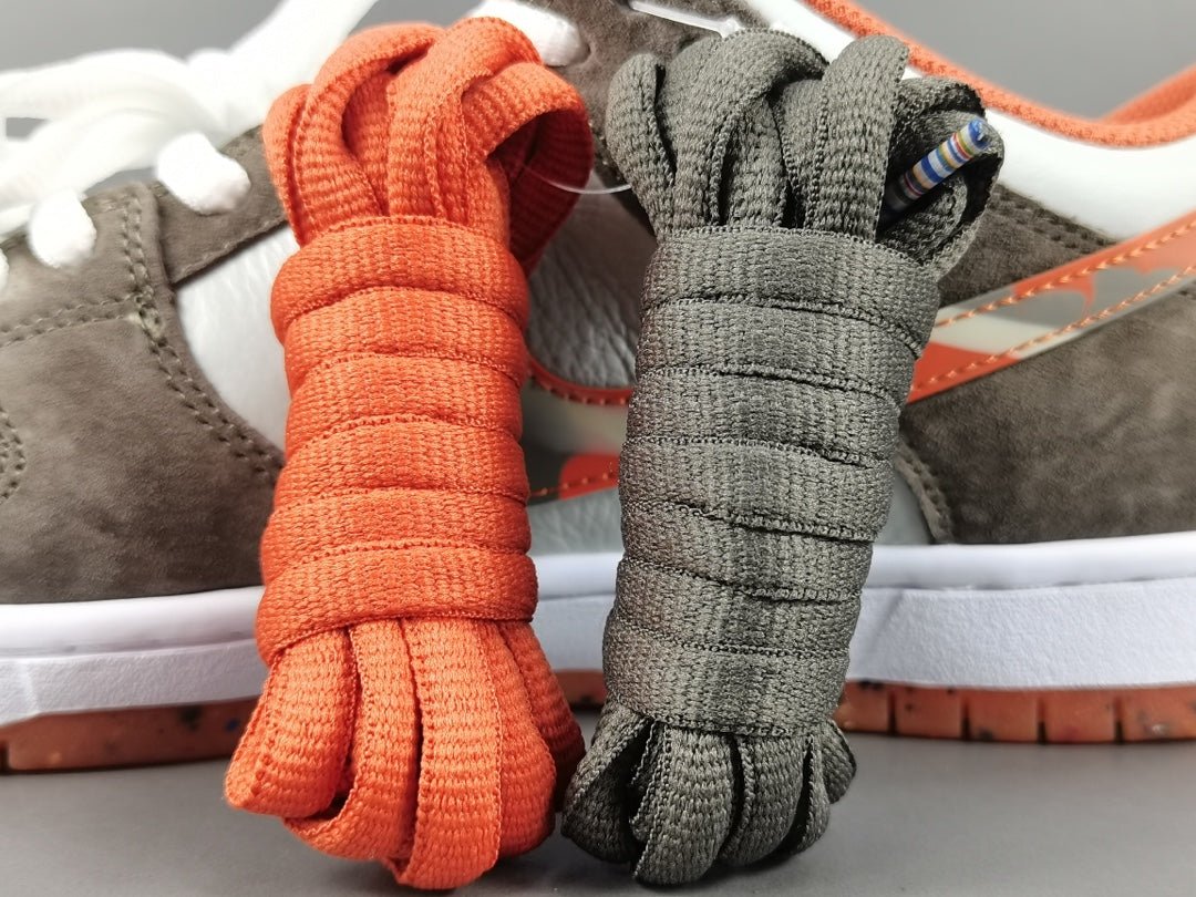 NIKE SB DUNK x CRUSHED D.C. - Phantom Kicks