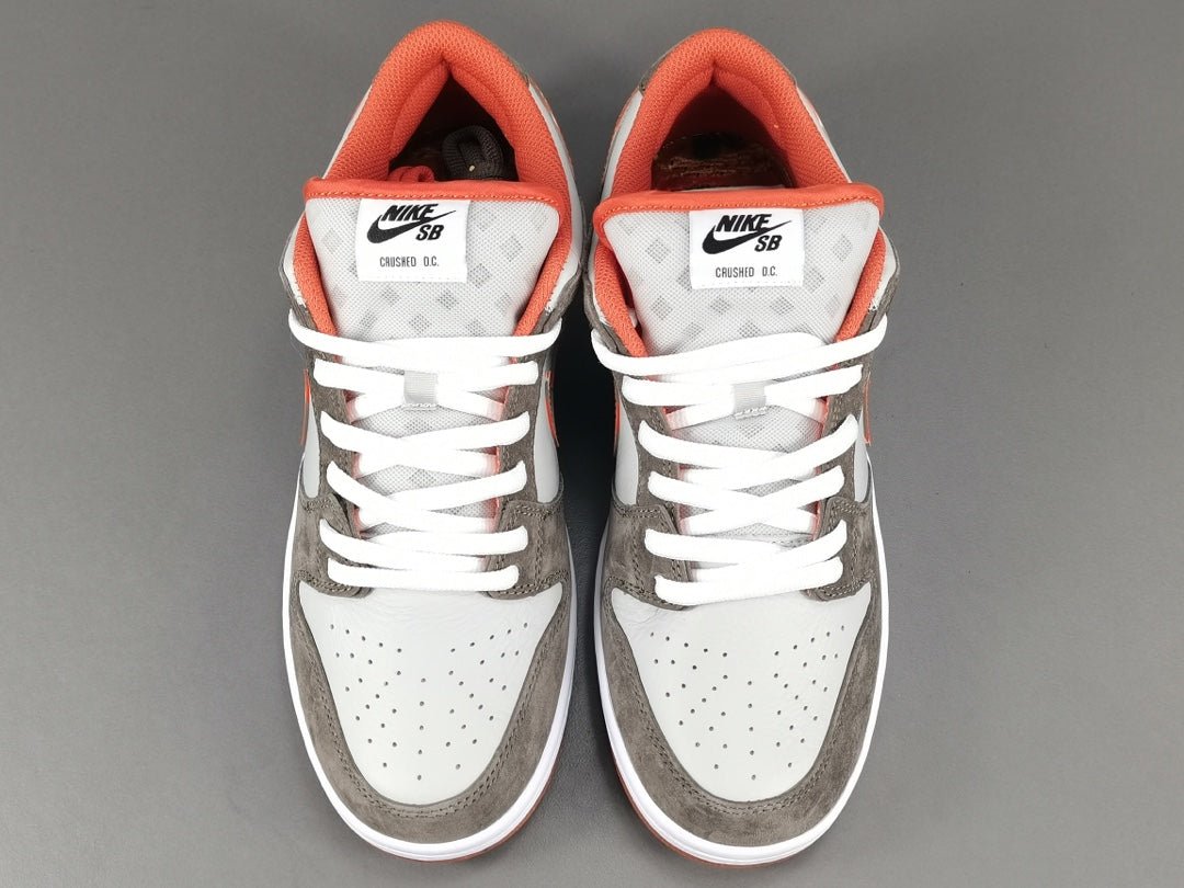 NIKE SB DUNK x CRUSHED D.C. - Phantom Kicks