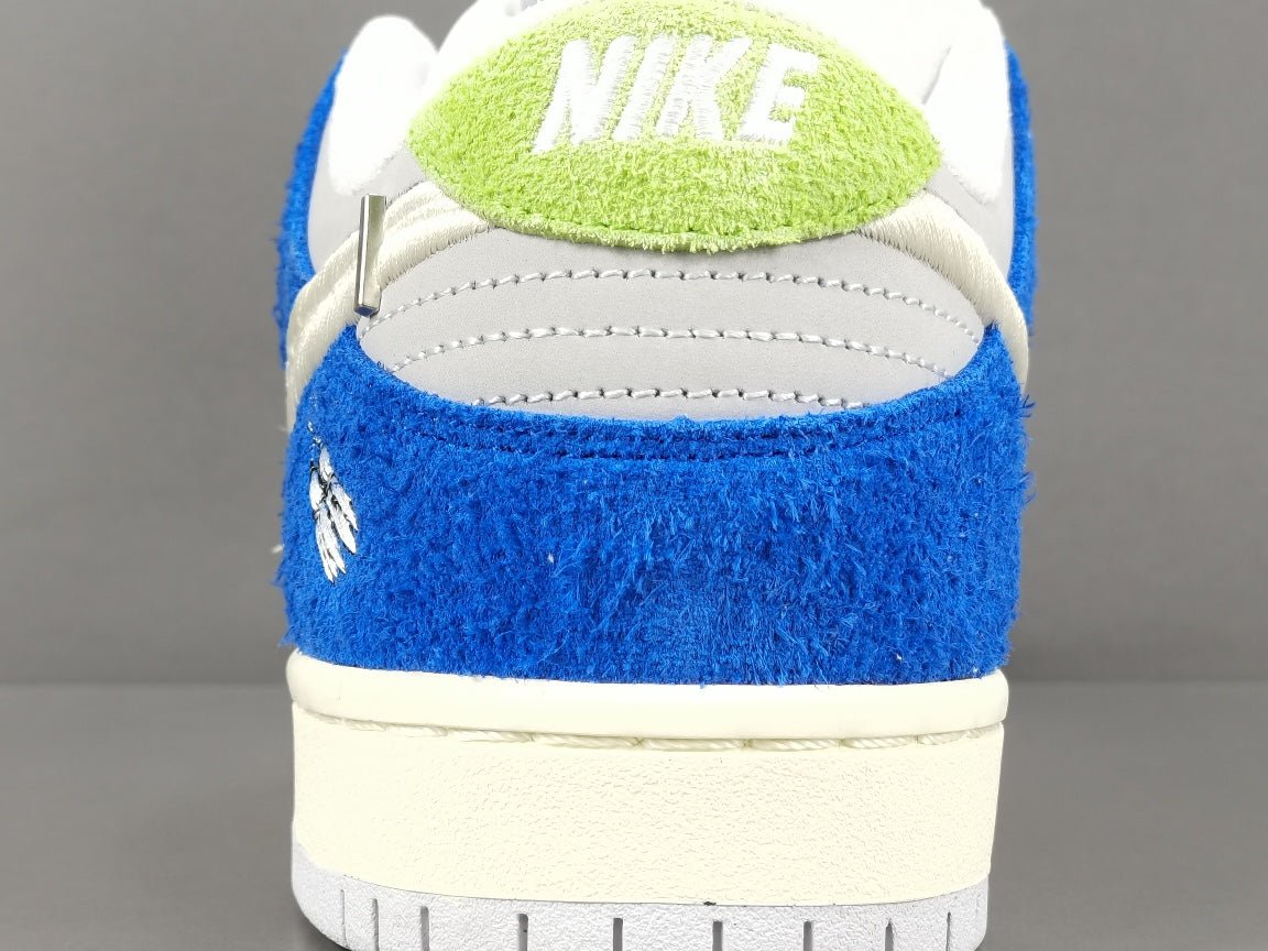 NIKE SB DUNK x FLY STREETWEAR GARDENIA - Phantom Kicks