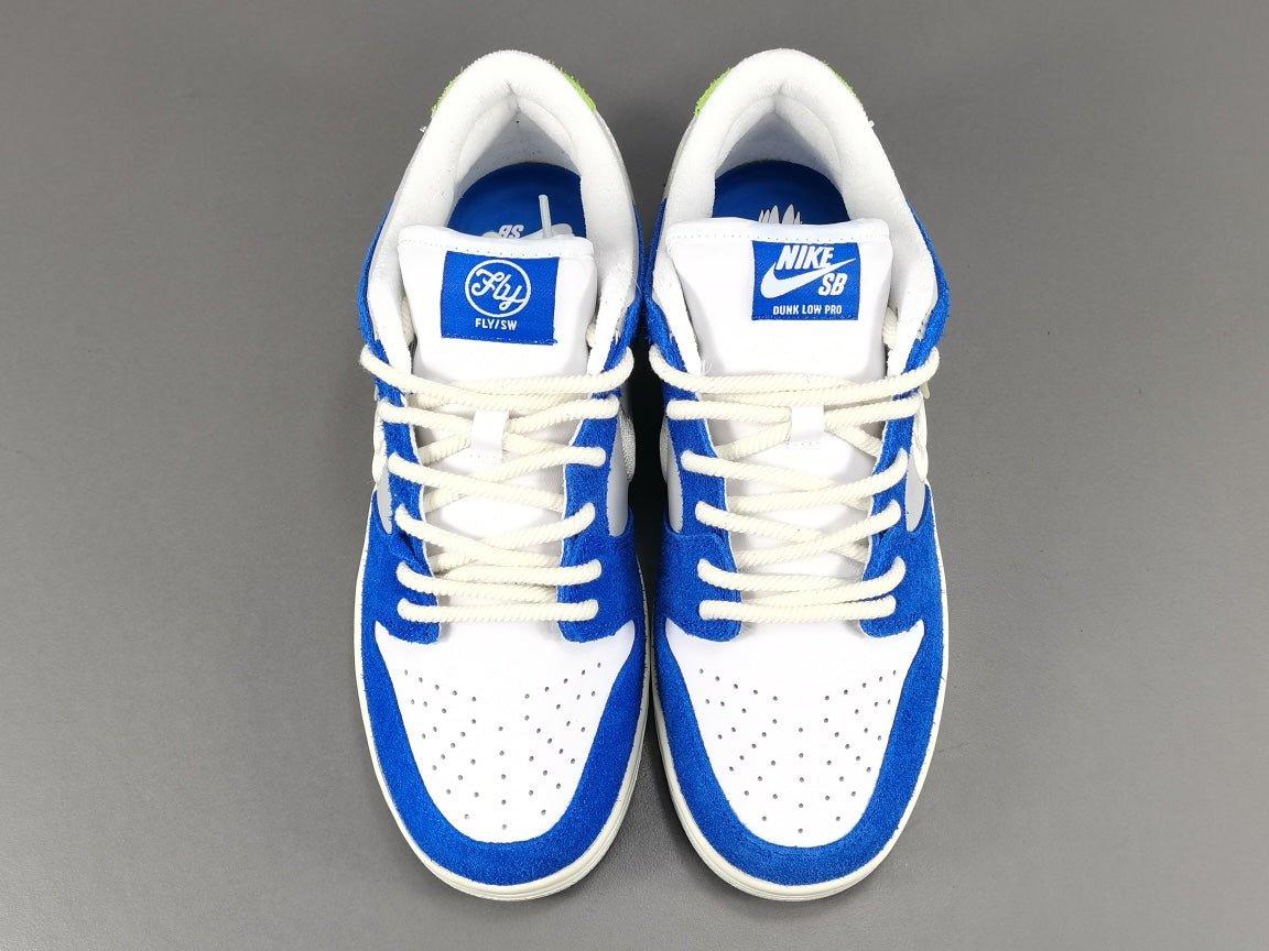 NIKE SB DUNK x FLY STREETWEAR GARDENIA - Phantom Kicks