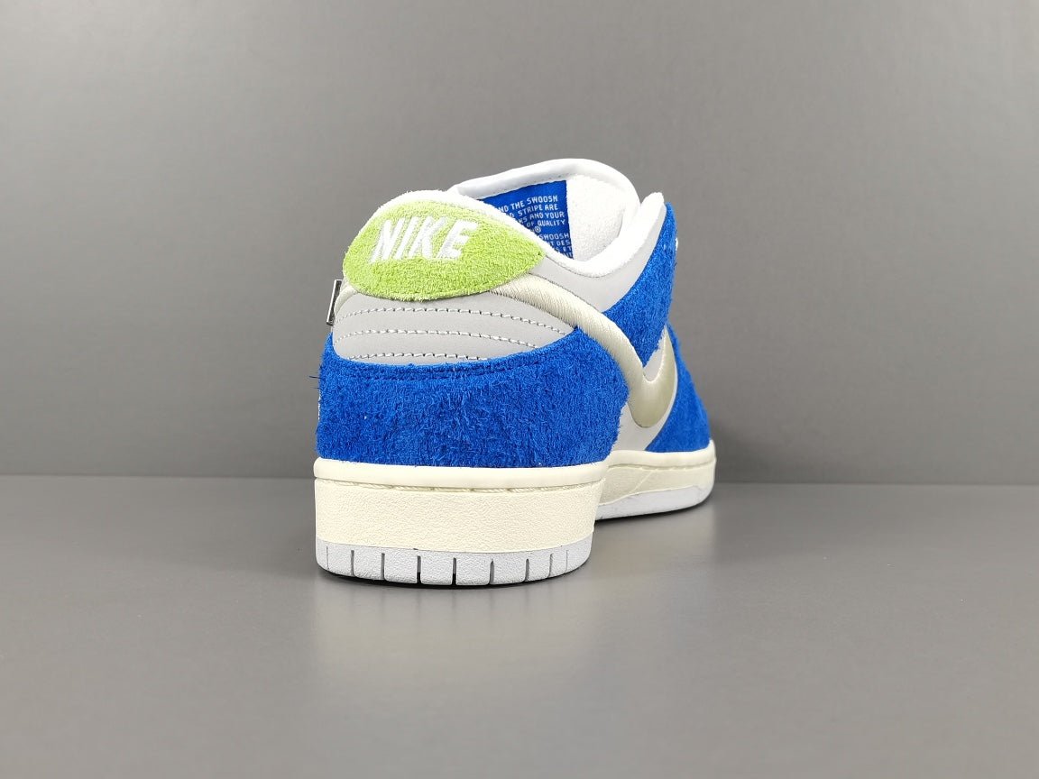 NIKE SB DUNK x FLY STREETWEAR GARDENIA - Phantom Kicks
