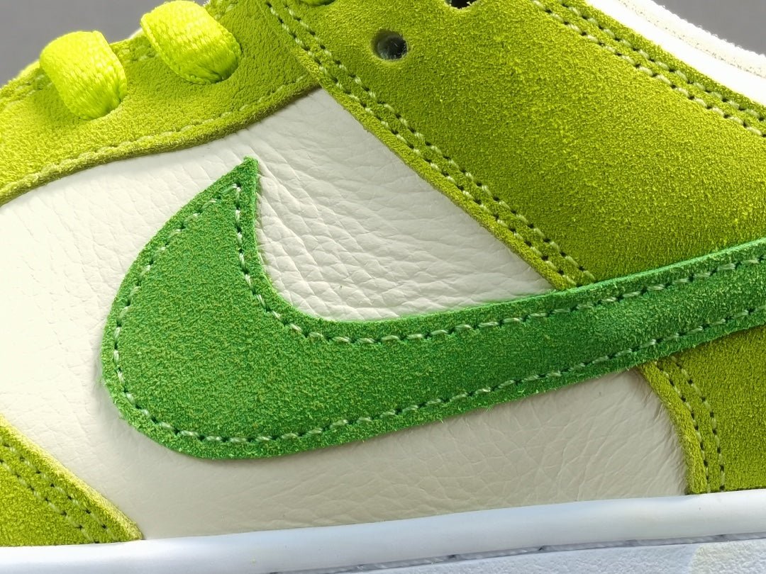 NIKE SB DUNK x GREEN APPLE - Phantom Kicks