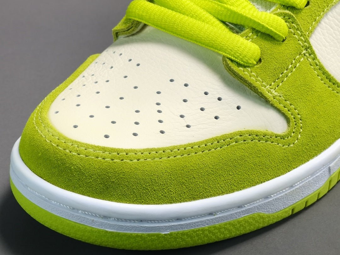 NIKE SB DUNK x GREEN APPLE - Phantom Kicks