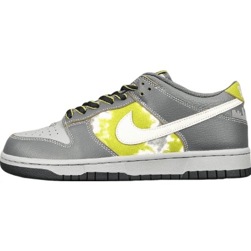 NIKE SB DUNK x HUF (FRIENDS AND FAMILY) - Phantom Kicks
