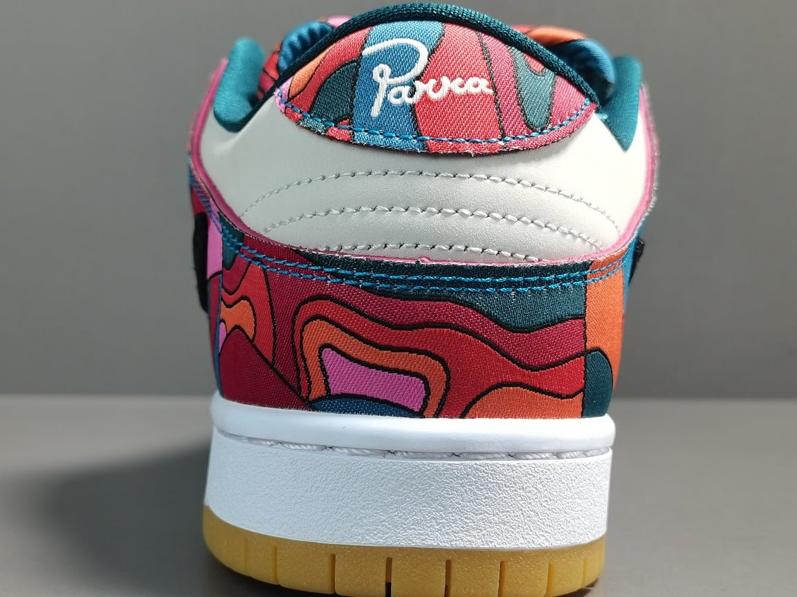 NIKE SB DUNK x PARRA ABSTRACT ART - Phantom Kicks