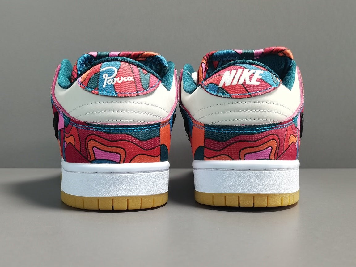 NIKE SB DUNK x PARRA ABSTRACT ART - Phantom Kicks