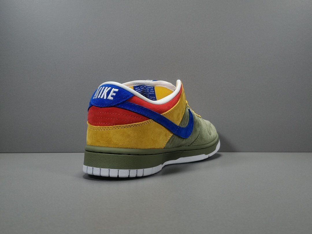 NIKE SB DUNK x PUFF N STUFF - Phantom Kicks