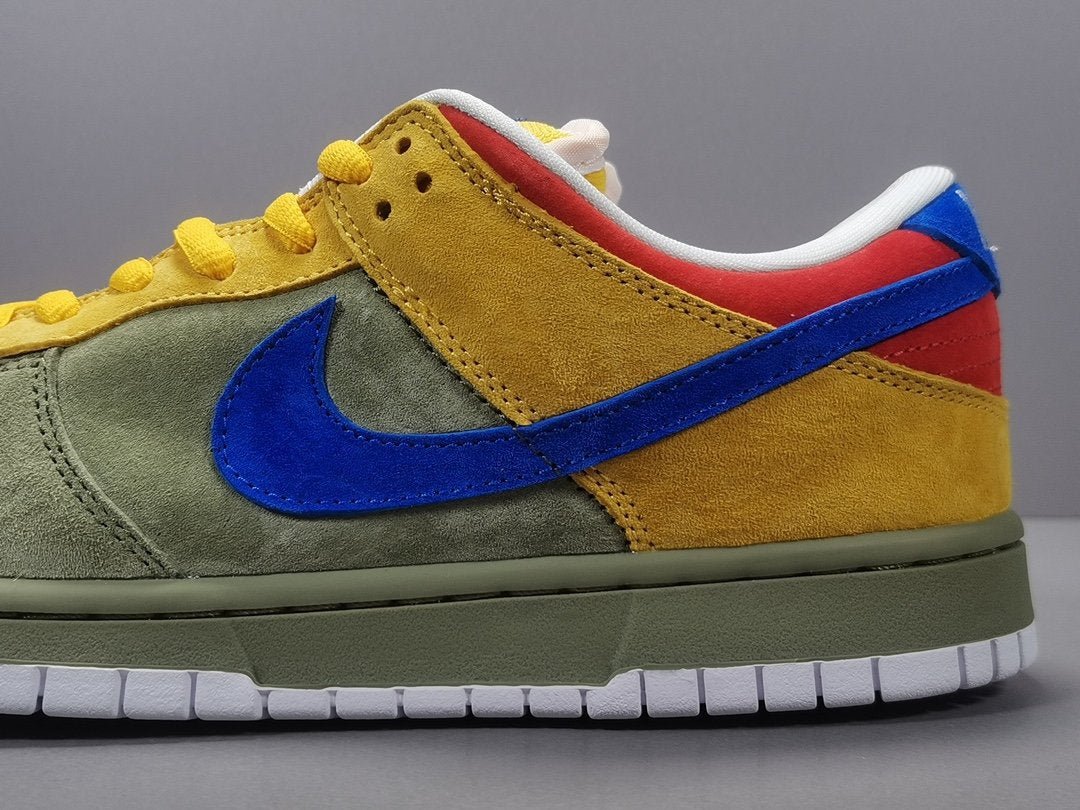 NIKE SB DUNK x PUFF N STUFF - Phantom Kicks