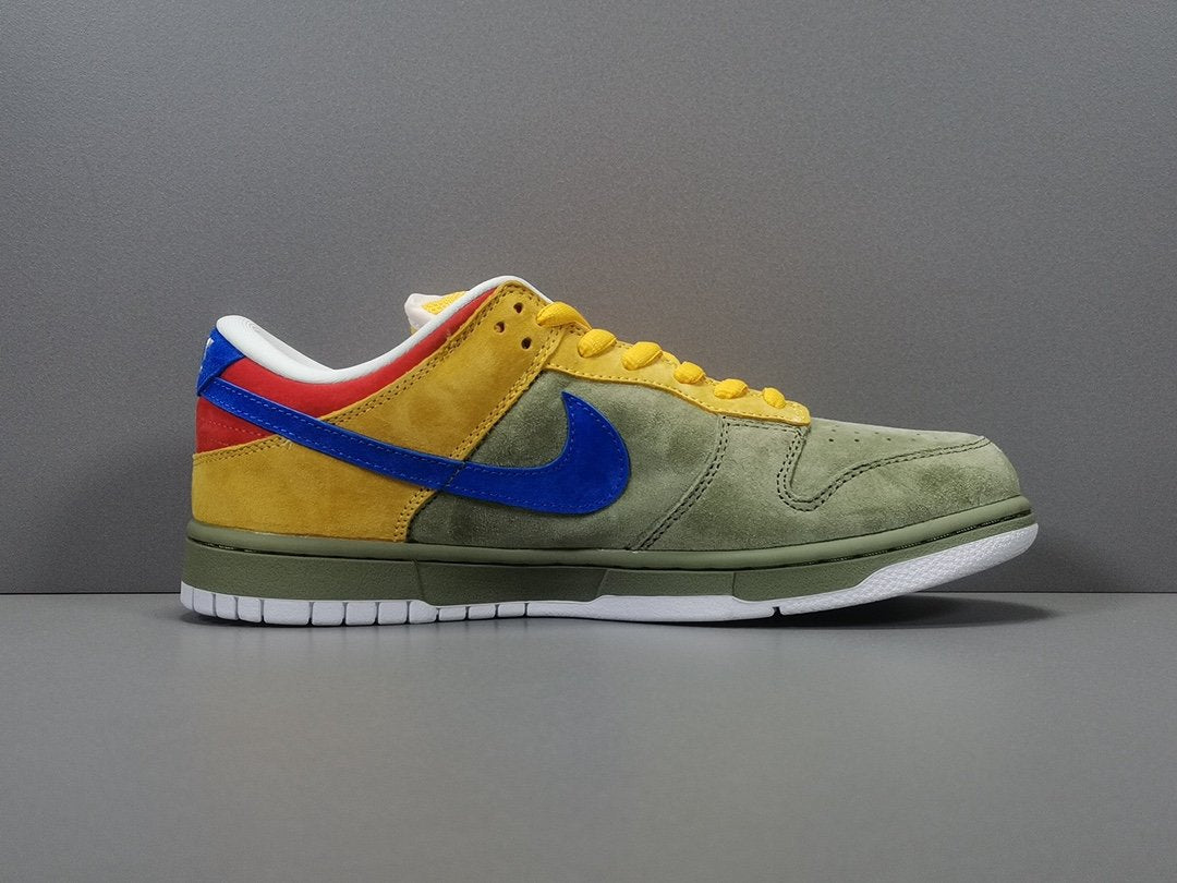 NIKE SB DUNK x PUFF N STUFF - Phantom Kicks