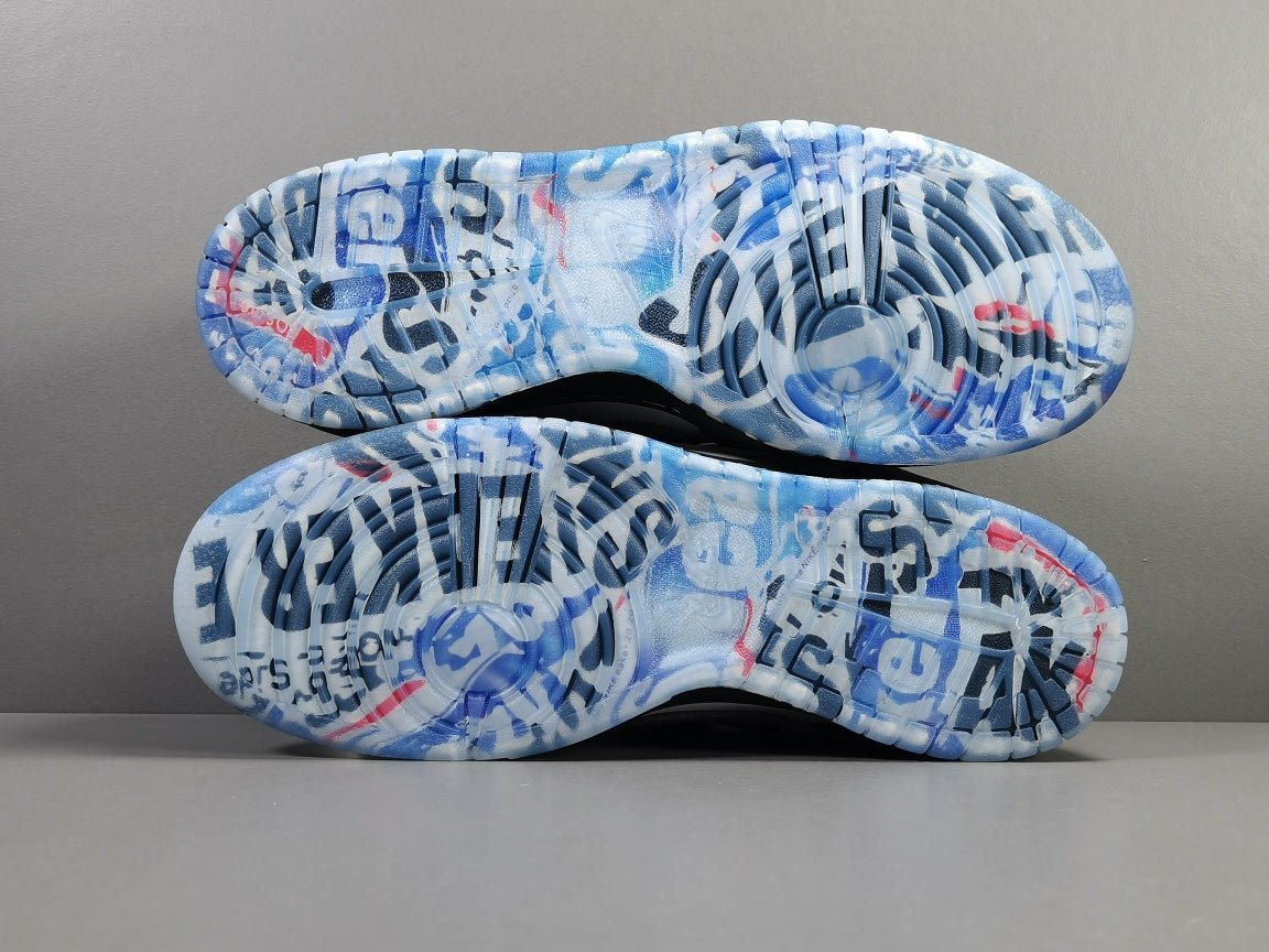 NIKE SB DUNK x STAPLE PANDA PIGEON - Phantom Kicks