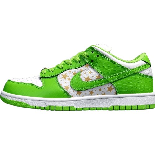 NIKE SB DUNK x SUPREME STARS MEAN GREEN - Phantom Kicks