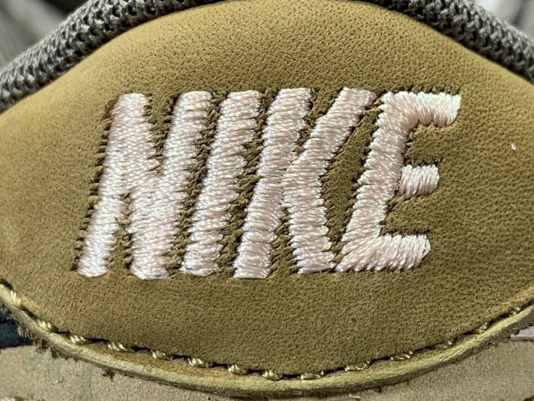 NIKE SB DUNK x TRAVIS SCOTT - Phantom Kicks