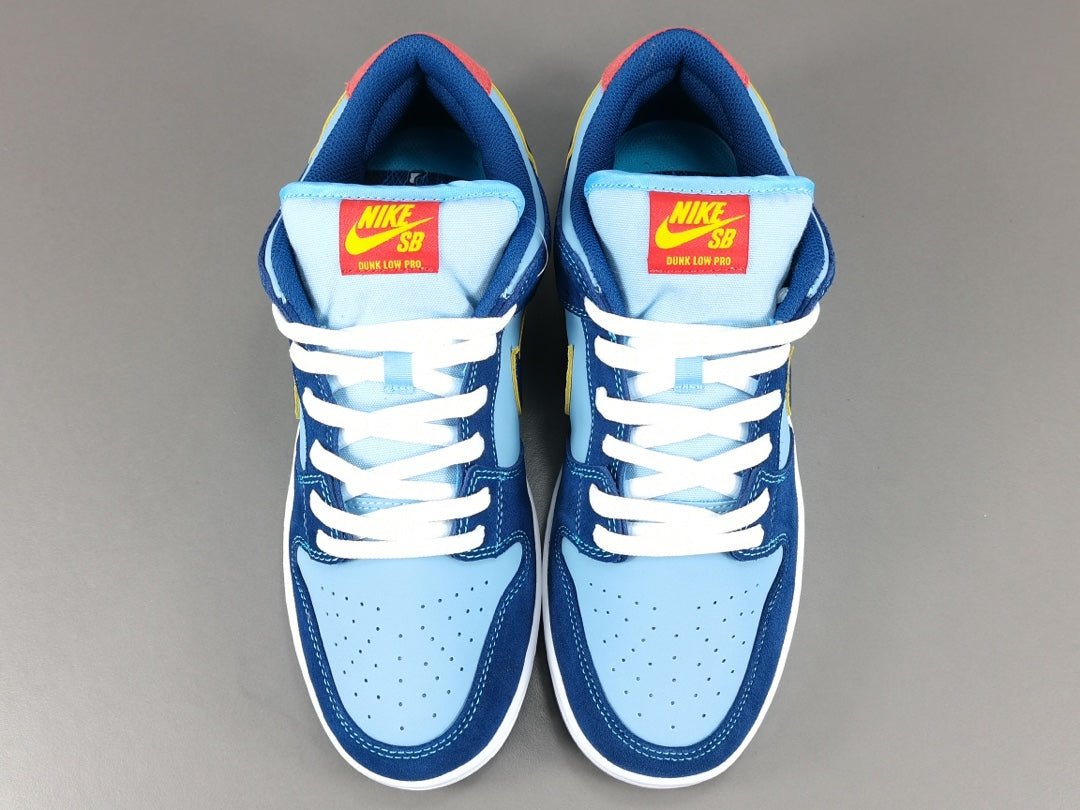 NIKE SB DUNK x WHY SO SAD? - Phantom Kicks