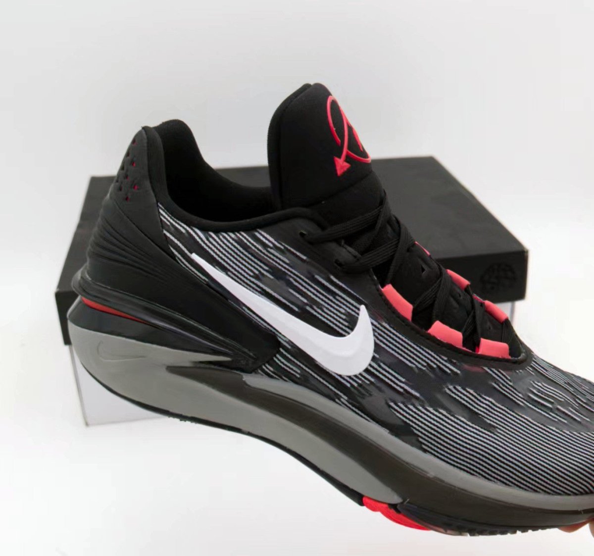 NIKE ZOOM G.T. CUT 2 x BLACK BRIGHT CRIMSON - Phantom Kicks