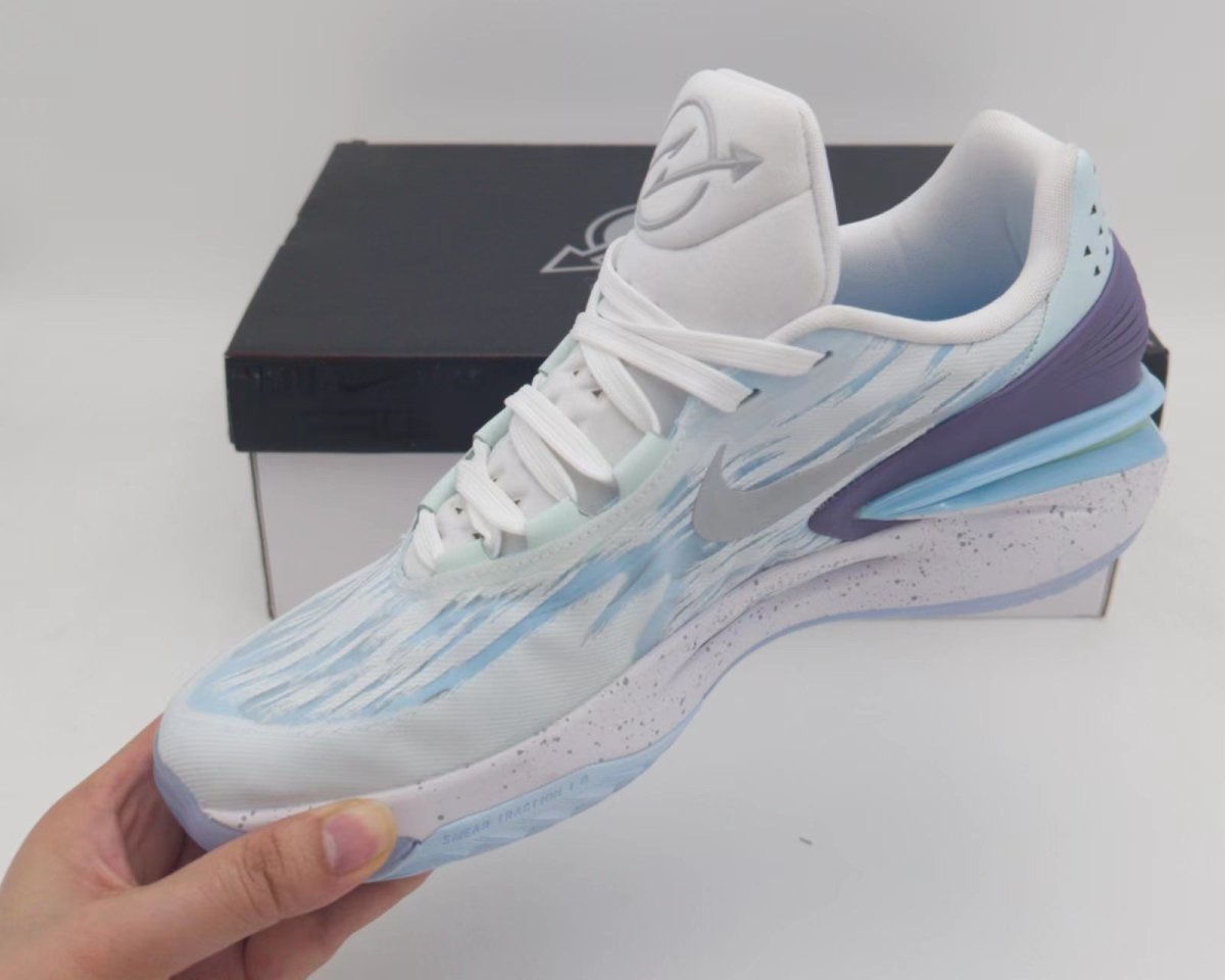 NIKE ZOOM G.T. CUT 2 x DARE TO FLY - Phantom Kicks