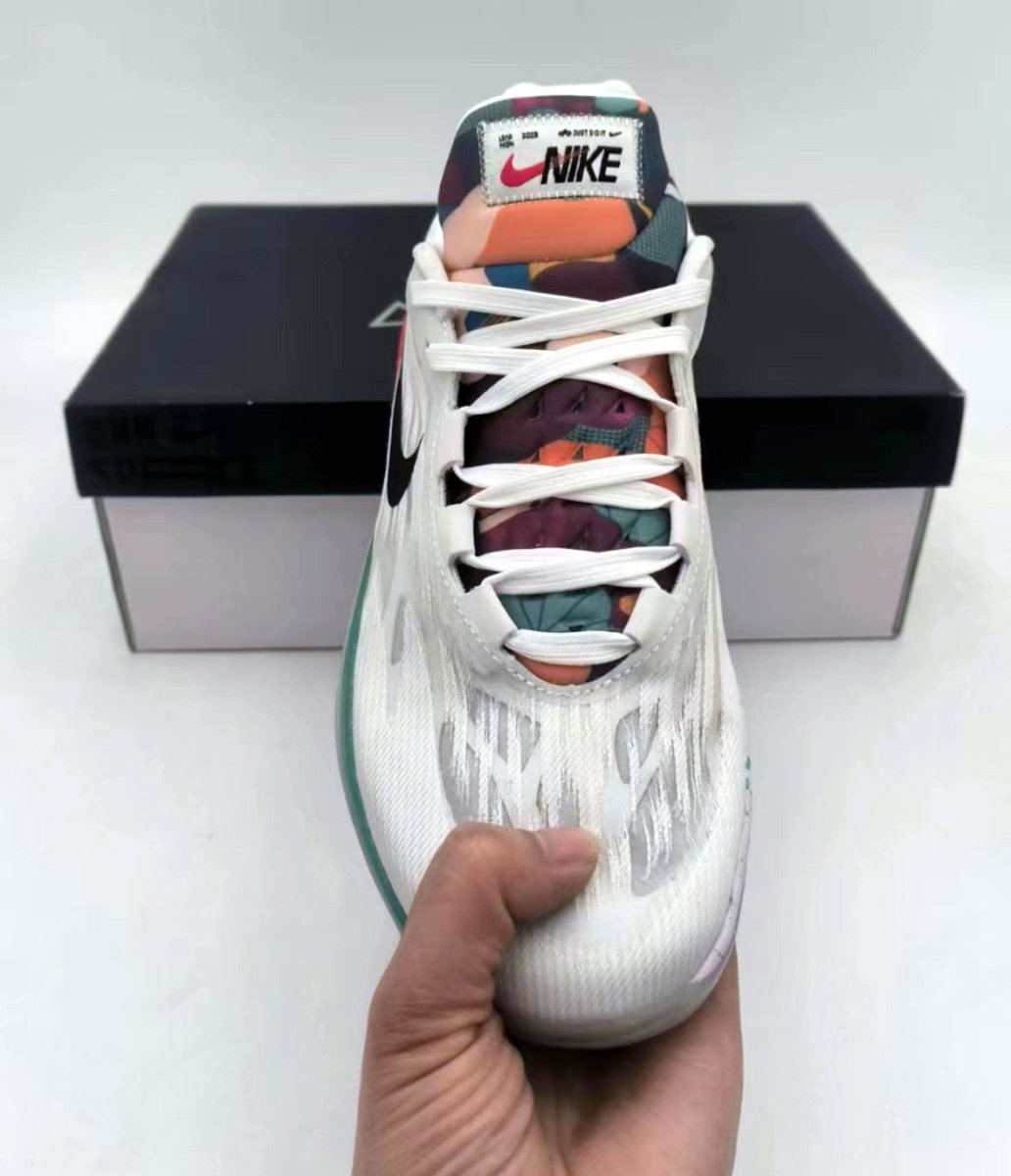 NIKE ZOOM G.T. CUT 2 x LUNAR NEW YEAR LEAP HIGH - Phantom Kicks