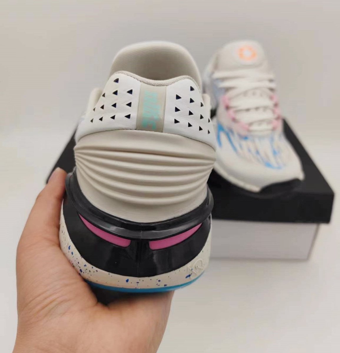 NIKE ZOOM G.T. CUT 2 x WE ARE ALL GREATER - Phantom Kicks